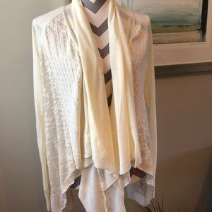 Gorgeous cream cardigan!!